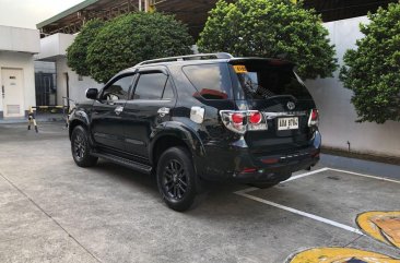 Selling Black Toyota Fortuner 2015 in Quezon 