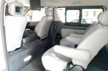 Selling White Toyota Hiace 2018 in Quezon