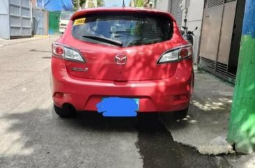 Selling Red Mazda 3 2013 in Quezon 