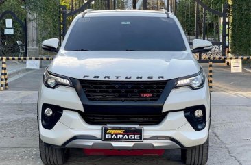 Selling White Toyota Fortuner 2018 in Quezon