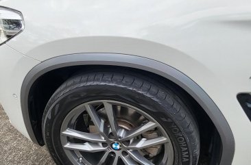 Selling White BMW X4 2019 in Quezon