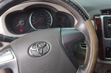 White Toyota Innova 2015 for sale in Quezon