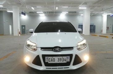 Sell White 2013 Ford Focus in Caloocan