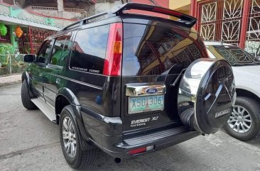 Black Ford Everest 2004 for sale in Muntinlupa