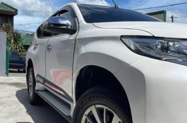 Pearl White Mitsubishi Montero 2019 for sale in Manila