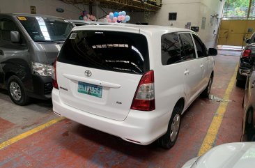 Selling White Toyota Innova 2012 in San Juan