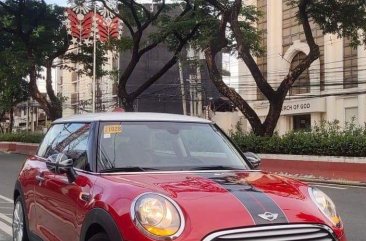 Red Mini Cooper 2016 for sale in Automatic