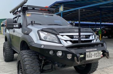 Silver Isuzu MU-X 2017 for sale in Pasay