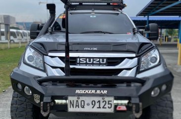 Silver Isuzu MU-X 2017 for sale in Pasay