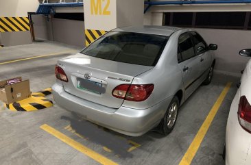 Selling Brightsilver Toyota Corolla Altis 2005 in Manila