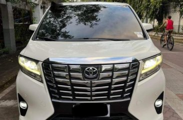 Selling Pearl White Toyota Alphard 2016 in Taguig