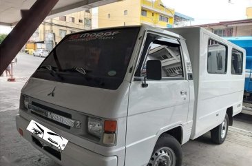 White Mitsubishi L300 2018 for sale in Pasay