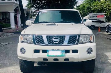 Selling White Nissan Patrol Super Safari 2012 in Malvar