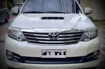 Pearl White Toyota Fortuner 2016 for sale in Malabon 