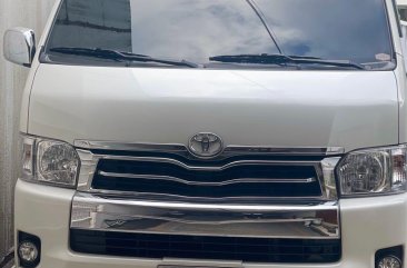 White Toyota Hiace Super Grandia 2018 for sale in Pasig