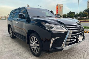 Selling Black Lexus LX 2017 in Manila