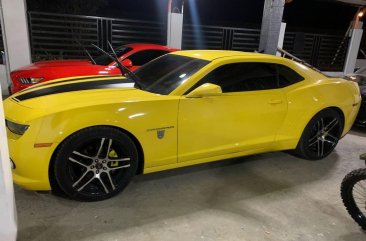 Yellow Chevrolet Camaro 2016 for sale in Quezon