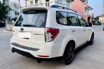 Selling Pearl White Subaru Forester 2010 in Malvar