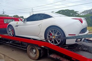 Selling White Ferrari California 2013 in Antipolo