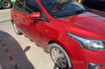 Red Toyota Yaris 2017 for sale in Automatic