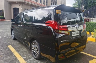 Sell Purple 2018 Toyota Alphard in Pateros