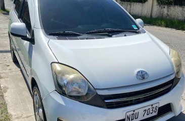 Selling White Toyota Wigo 2016 in Makati