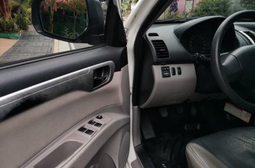 Sell White 2014 Mitsubishi Montero in Mandaluyong