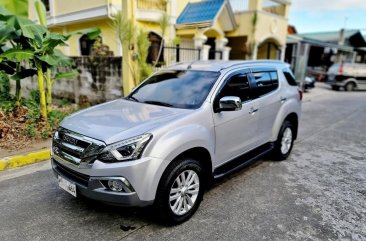 Sell Silver 2018 Isuzu Mu-X in Bacoor