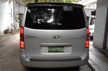 Selling Silver Hyundai Starex 2010 in Manila