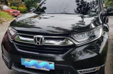 Selling Black Honda Cr-V 2018 in Las Piñas