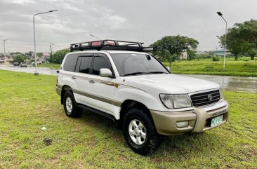  White Toyota Land Cruiser 2000 for sale in Las Piñas