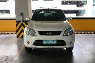 Selling White Ford Escape 2012 in San Juan