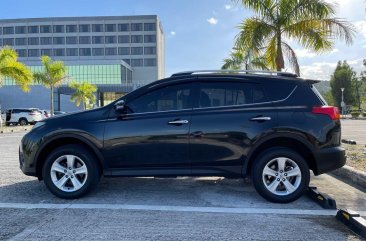 Selling Black Toyota RAV4 2013 in Mabalacat