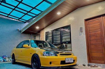 Selling Yellow Honda Civic 2000 in Valenzuela