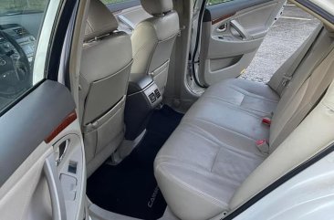 Pearl White Toyota Camry 2009 for sale in Automatic