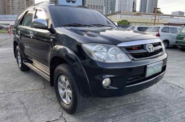 Black Toyota Fortuner G 2006 