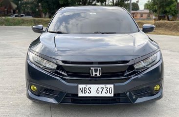 Grey Honda Civic 2018 for sale 