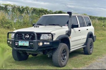 White Nissan Patrol 2004 for sale in Subic