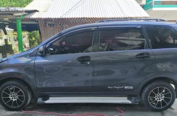 Selling Grey Toyota Avanza 2013 in Caloocan