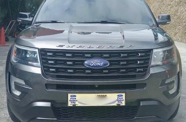 Selling Black Ford Explorer 2016 in Pasig