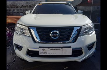 Sell White 2020 Nissan Terra SUV at 12000
