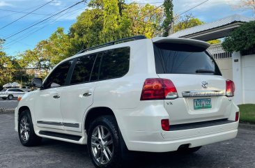 Selling Pearl White Toyota Land Cruiser 2013 in Las Piñas