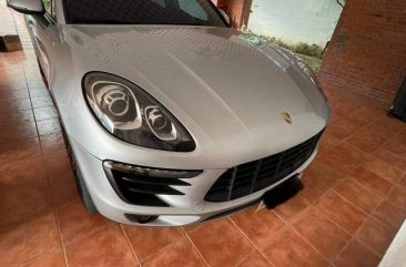 Silver Porsche Macan 2015 for sale