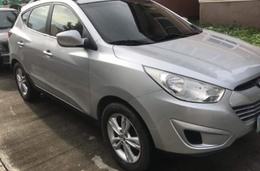 Selling Silver Hyundai Tucson 2010 in Manila