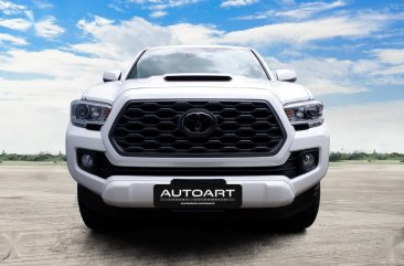 White Toyota Tacoma 2021 for sale in Quezon 