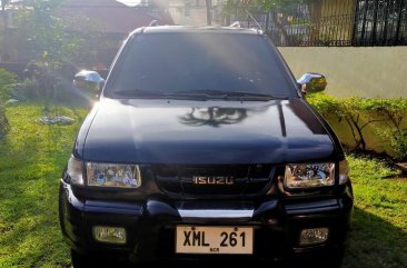 Selling Black Isuzu Crosswind 2003 in Marikina