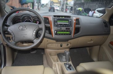 Selling Silver Toyota Fortuner 2011 in Quezon City