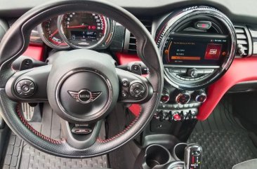 Sell Grey 2019 Mini Cooper in Pasig