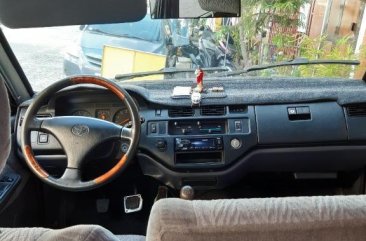 Selling Brown Toyota Revo 2002 in Manila