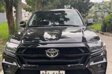 Selling Black Toyota Land Cruiser 2018 in Quezon